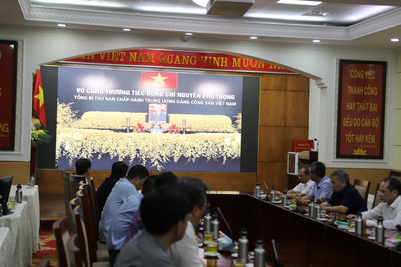 Tổng công ty Xi măng Việt Nam tham dự trực tuyến lễ truy điệu Đồng chí Nguyễn Phú Trọng - Tổng Bí thư Ban chấp hành Trung ương Đảng Cộng sản Việt Nam