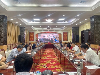 dang uy tong cong ty xi mang viet nam to chuc hoi nghi truc tuyen ket noi voi hoi nghi trien khai thuc hien nghi quyet chi thi cua bo chinh tri